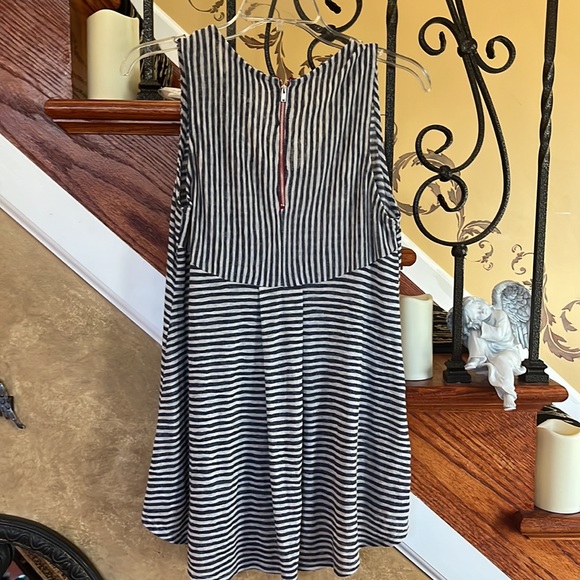 W5 By Anthropologie Striped Longer In The Front Boho Style Tank Top Size… - Picture 4 of 10